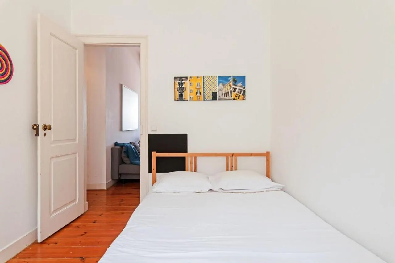 Quiet 3 Bedroom Apartment In Lisboa 0*,