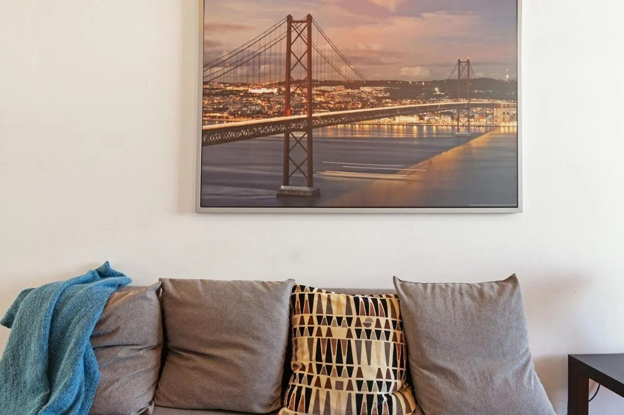Quiet 3 Bedroom Apartment In Lisboa