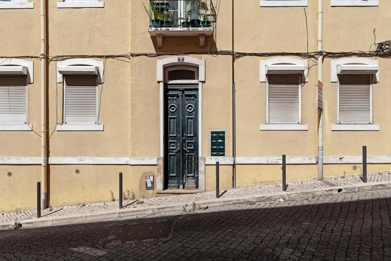 Quiet 3 Bedroom Apartment In Lisboa